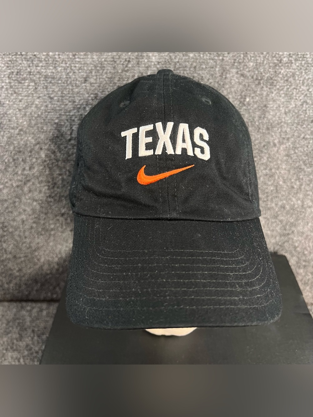 Nike Texas Longhorns Hat Cap Strapback Black Dri-Fit Swoosh College University